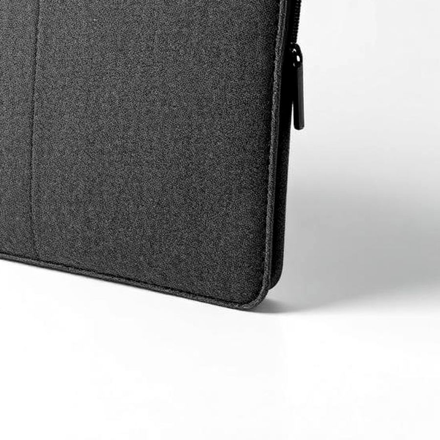 Laptop Sleeve — Macro detail