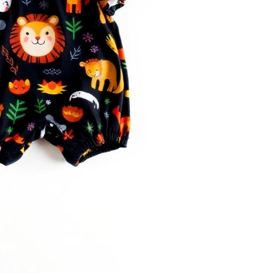 Printed Romper — Macro detail