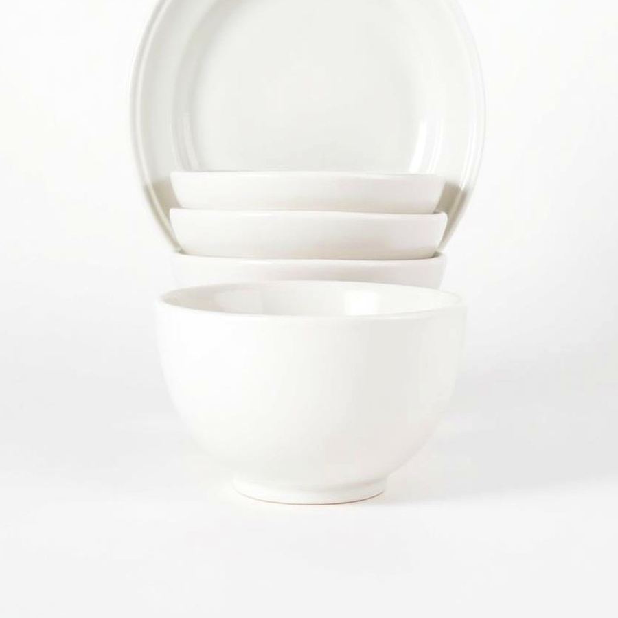 Ceramic Dinner Set — Lifestyle