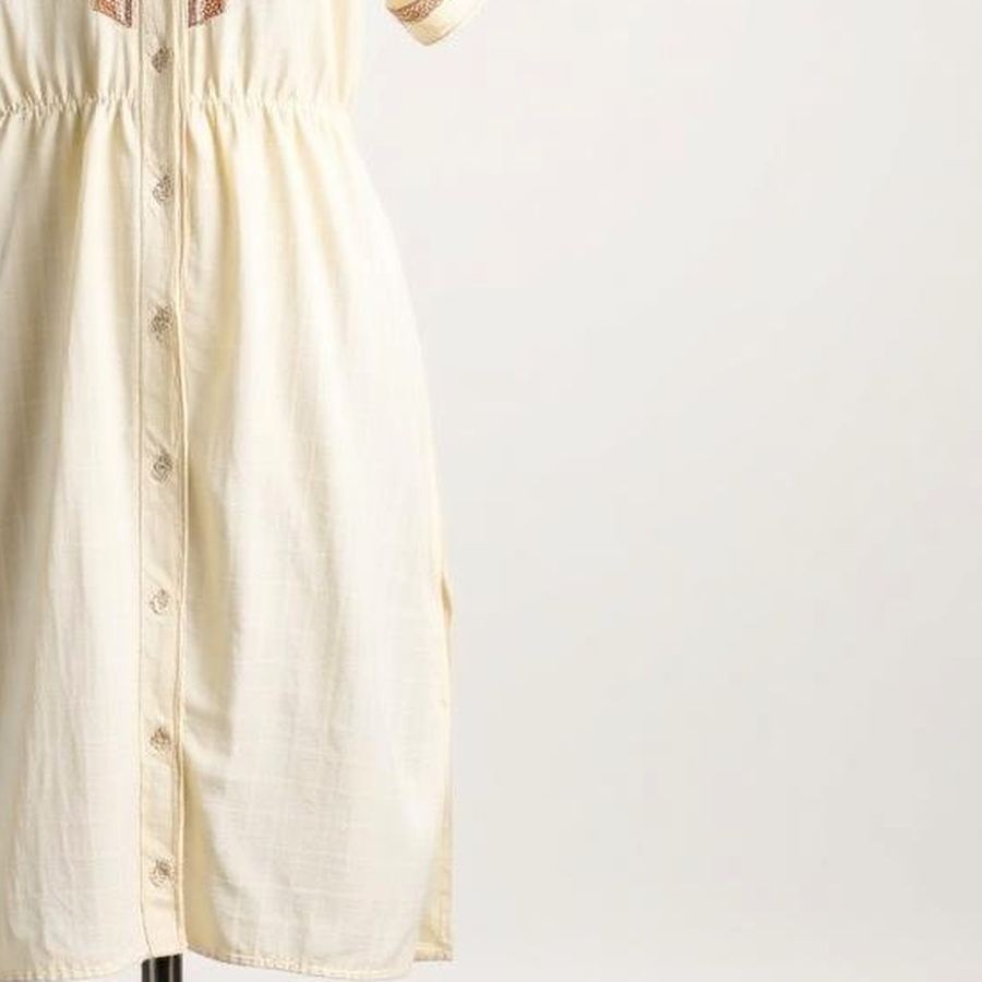 Handloom Cotton Dress — Macro detail